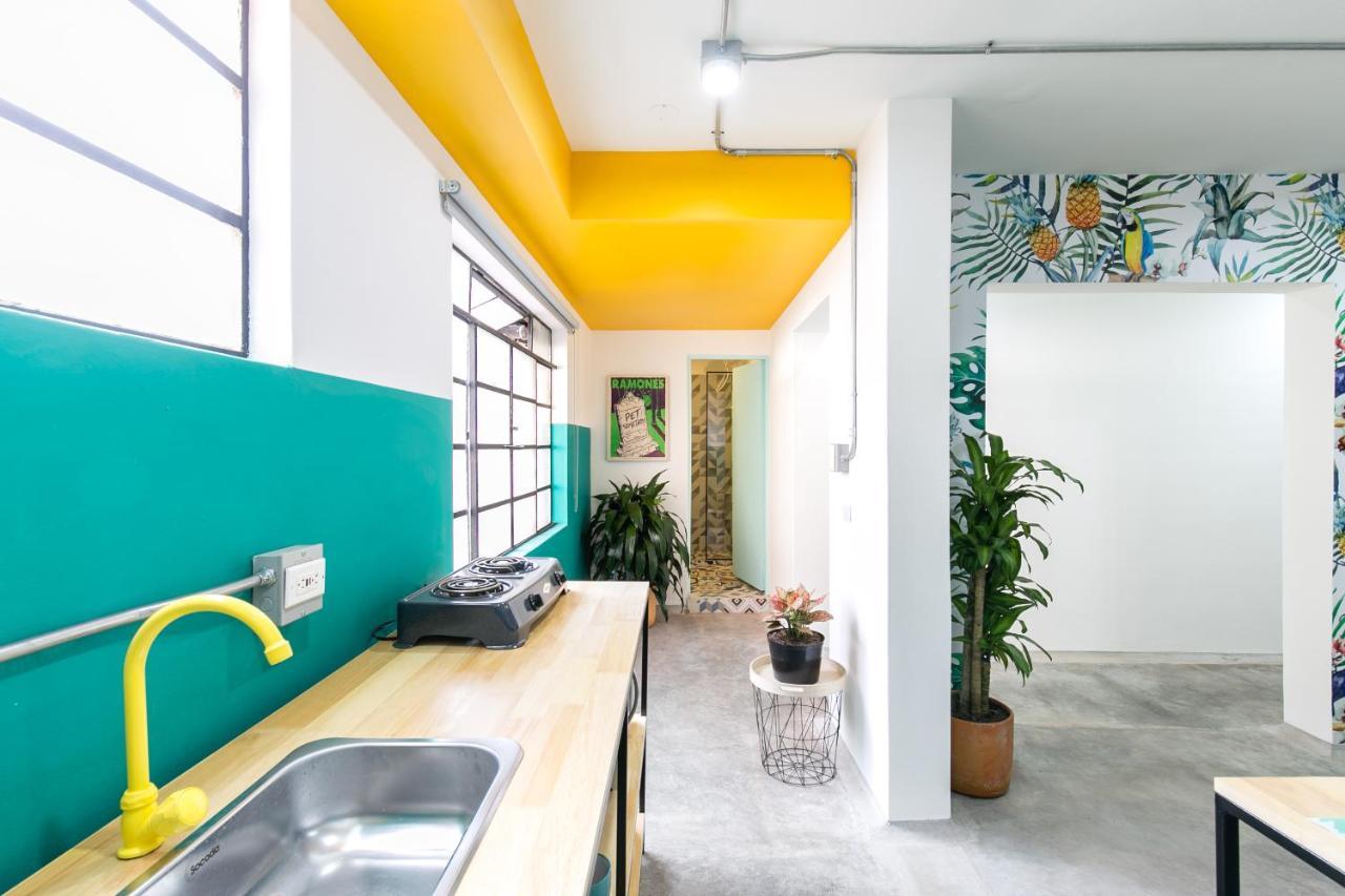 Casa Manila Calle 12 Medellin